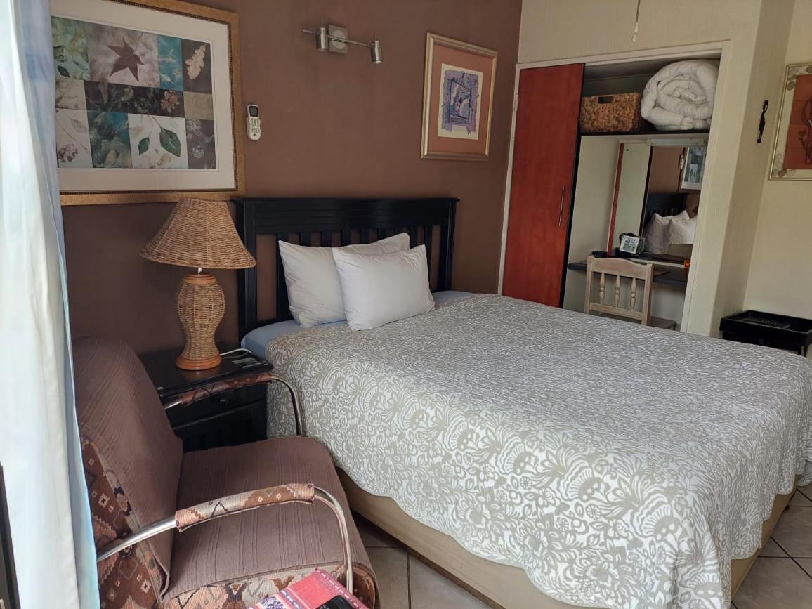 Sleep Eezy Cottages Benoni Zewnętrze zdjęcie